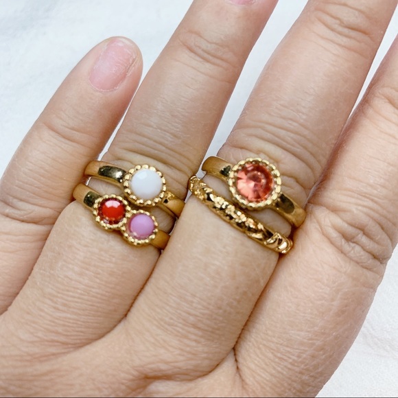 ❣️$25/3❣️ Four Rhinestones Ring Set - Picture 3 of 10